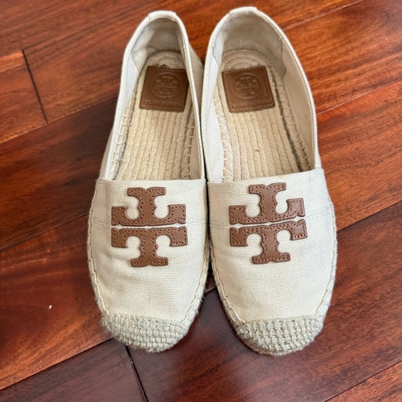 Tory Burch Cream and Brown Espadrilles size 5.5 - Picture 10 of 11